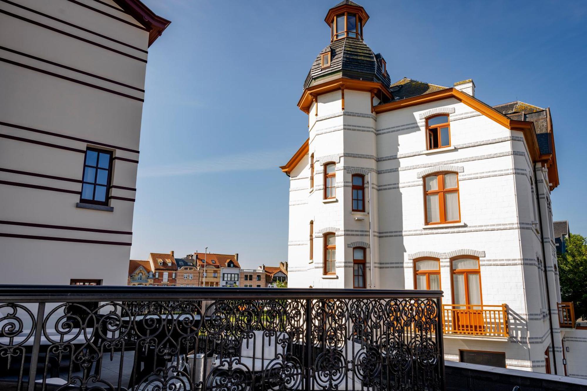 Hotel Des Brasseurs De Haan Bagian luar foto